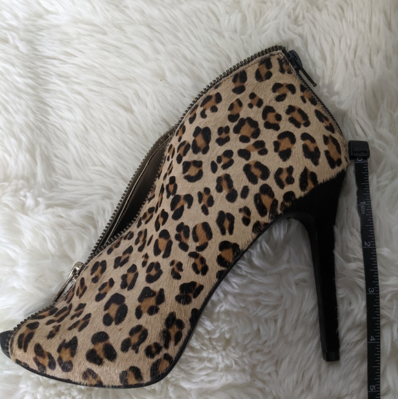 NWOT Carlo's Real Fur Leopard Zipper 4" Heels, peep toe bootie, black, tan, 7.5 - Picture 11 of 11